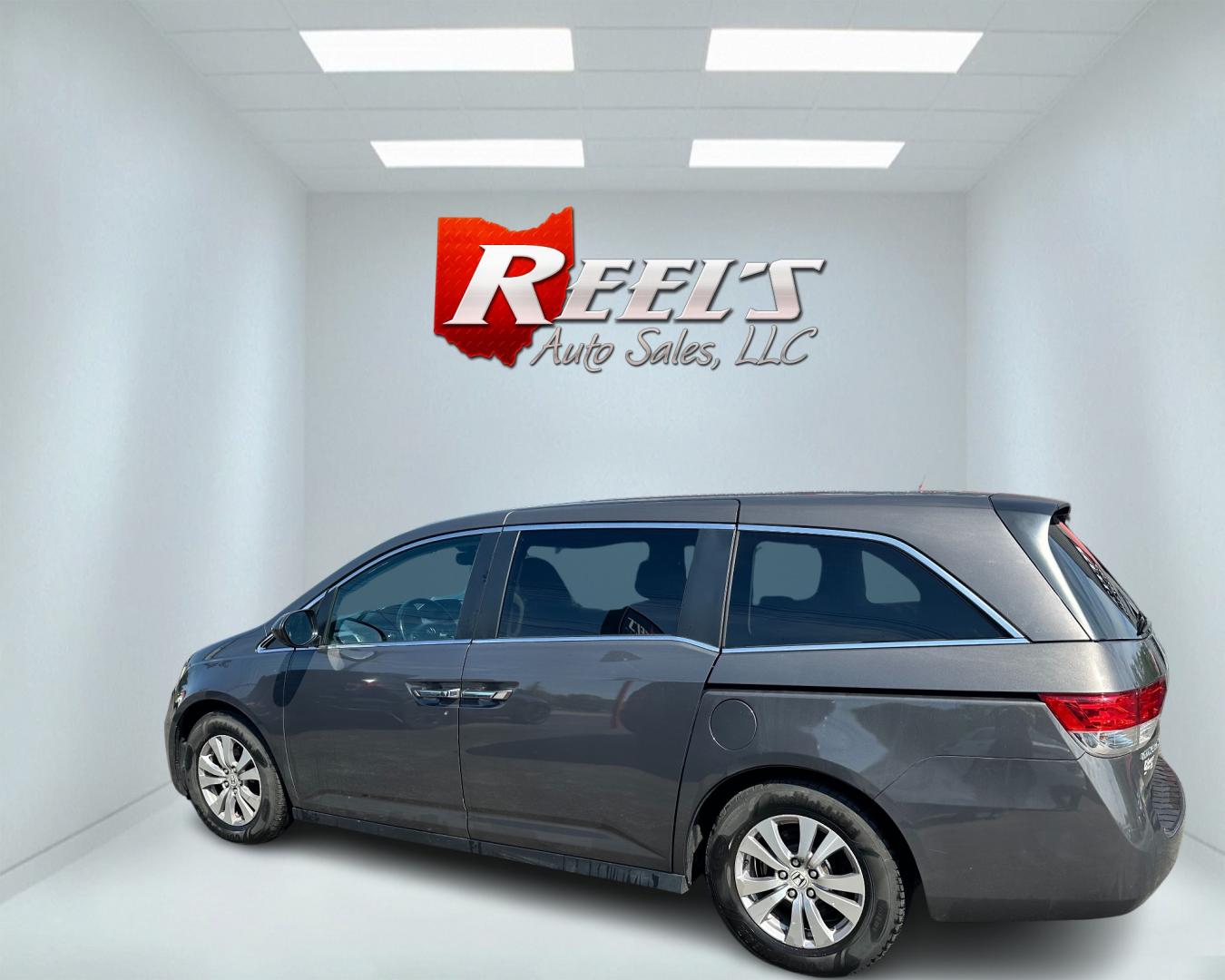 2015 Gray /Grey Honda Odyssey EX-L (5FNRL5H67FB) with an 3.5L V6 SOHC 24V engine, 6-Speed Automatic transmission, located at 547 E. Main St., Orwell, OH, 44076, (440) 437-5893, 41.535435, -80.847855 - Photo#9